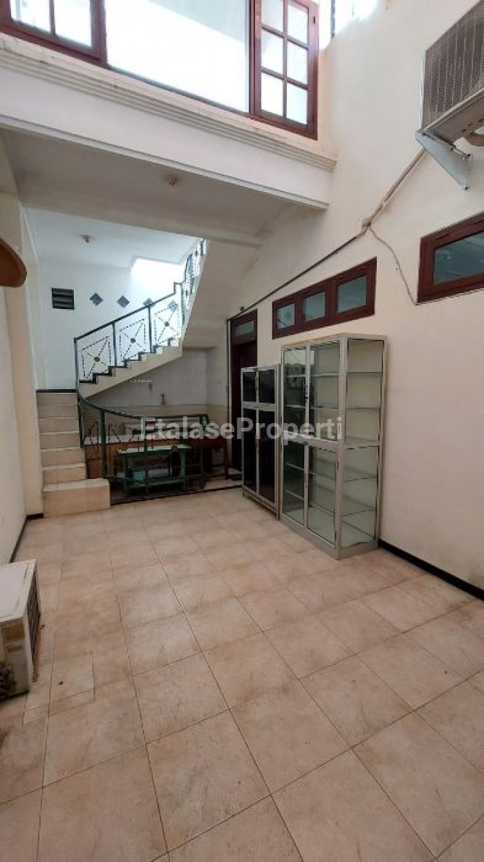 Foto properti Disewakan Rumah Paling BERSIH & TERAWAT Di Gayungsari 8