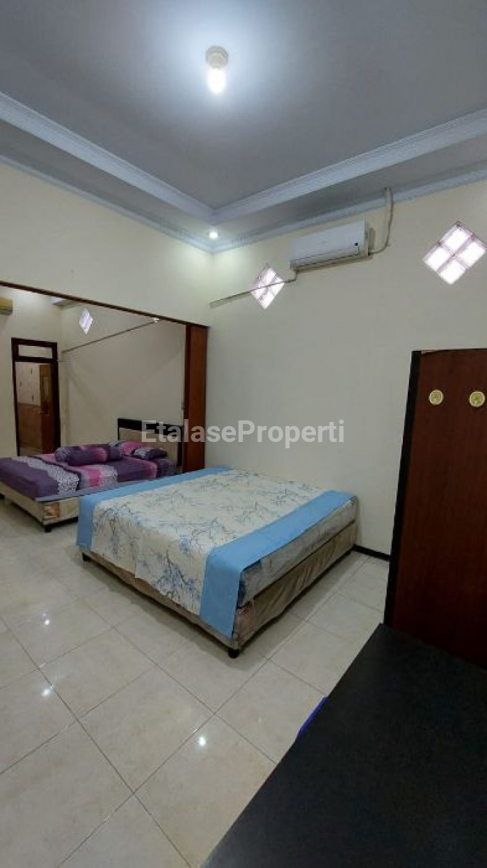 Foto properti Disewakan Rumah Paling BERSIH & TERAWAT Di Gayungsari 9