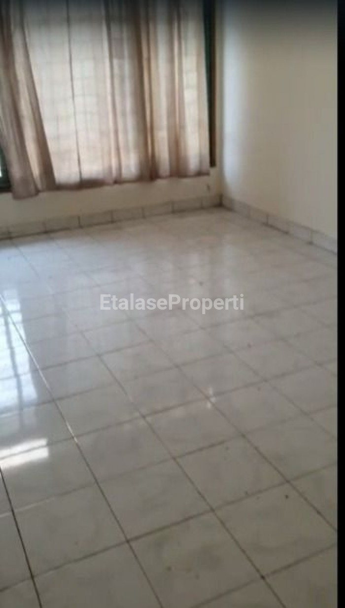 Foto properti Dijual Rumah Siap Huni Taman Indah Sidoarjo 1