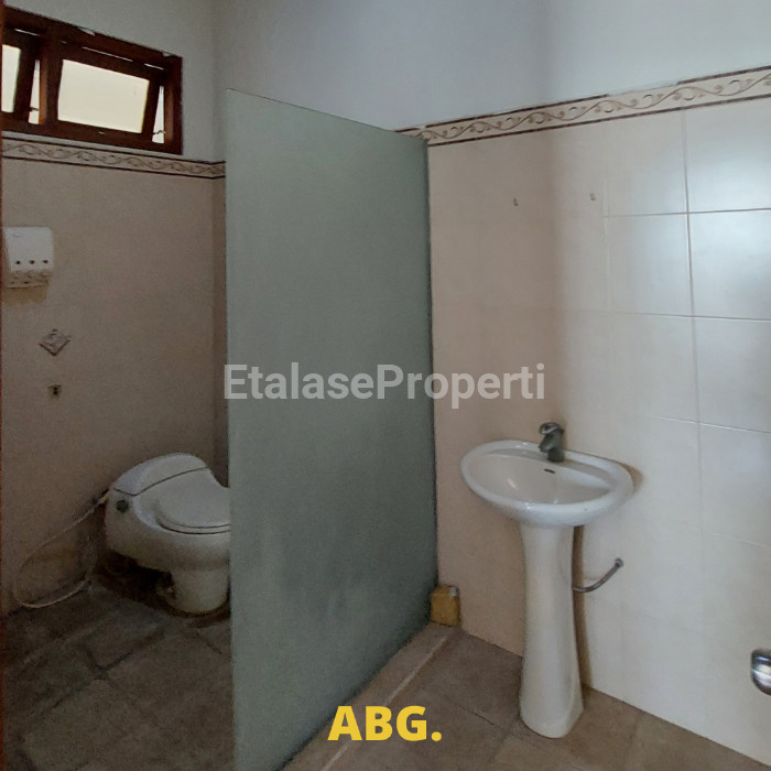 Foto properti JUAL CEPAT RUMAH MEWAH SIAP HUNI GAYUNGSARI 8