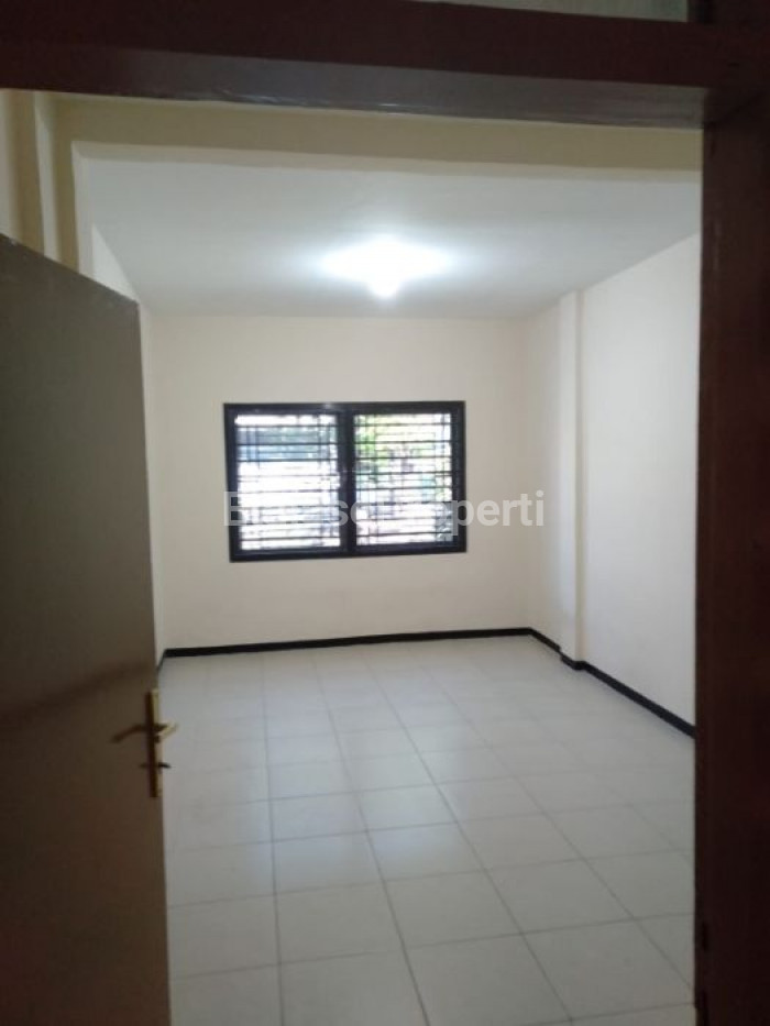 Foto properti Rumah MURAH Rumah Siap Huni Jemur Gayungan 8