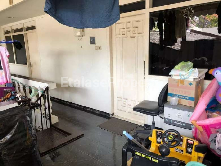 Foto properti Dijual Rumah Mulyosari Timur 3