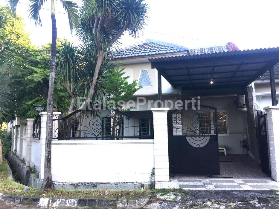 Foto properti RUMAH SIAP HUNI HITUNG TANAH HANYA 8,4jt/M2 DI PERMATA SAFIRA, SURABAYA BARAT 1