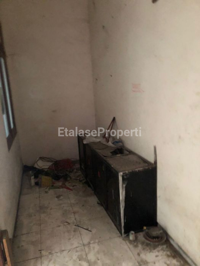 Foto properti Disewakan Ruko Di Daerah Klampis Semolo 3
