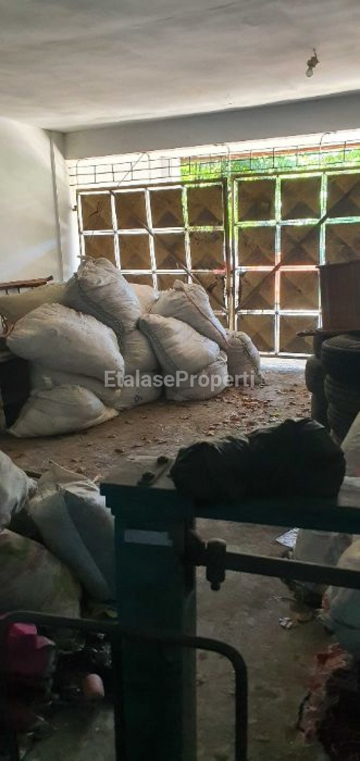 Foto properti Dijual Murah Rumah Di Tengah Kota 1