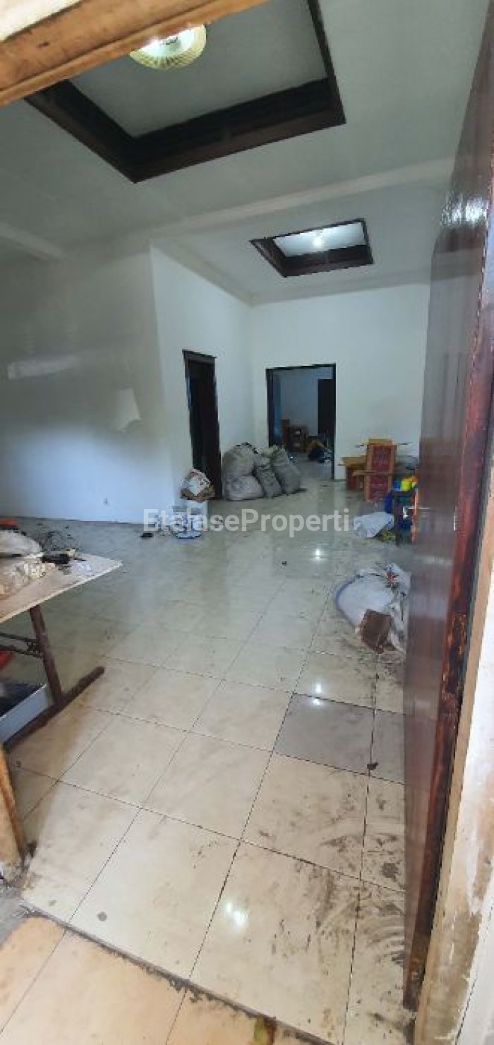 Foto properti Dijual Murah Rumah Di Tengah Kota 4