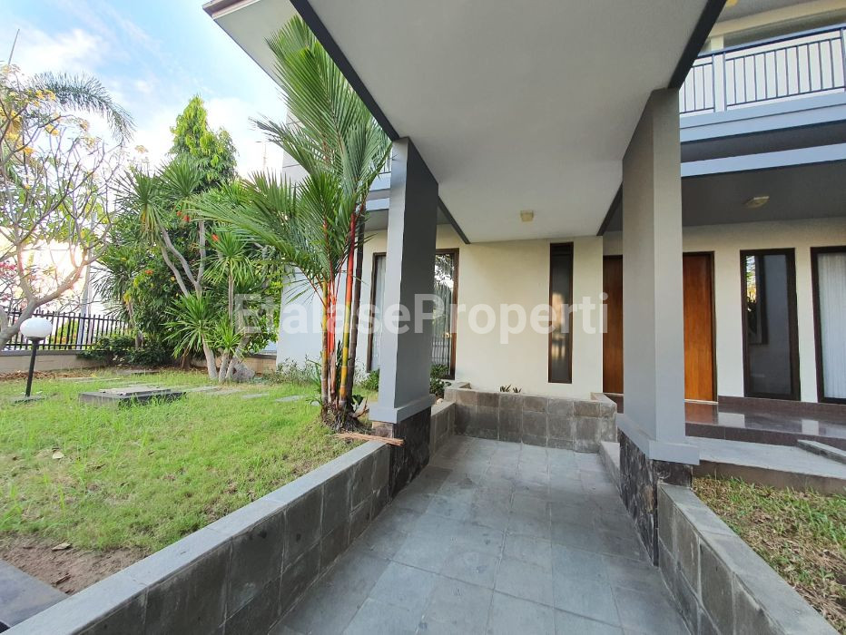 Foto properti Rumah Modern Minimalis Lengkap Ada POOL Strategis Di Perumahan Chofa (kawasan DST) Surabaya Barat 3