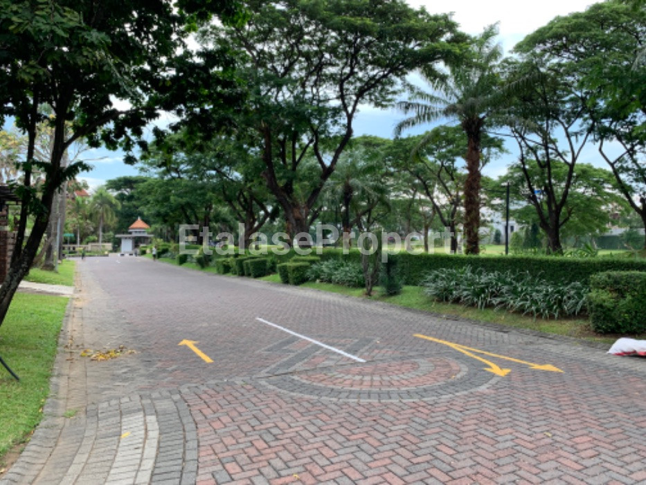Foto properti Langka! Graha Family Blok G Hitung Tanah 6