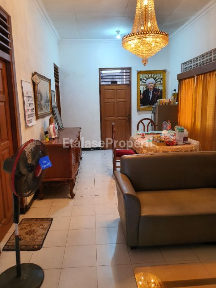 Foto properti Rumah Di Jalan Tales 2