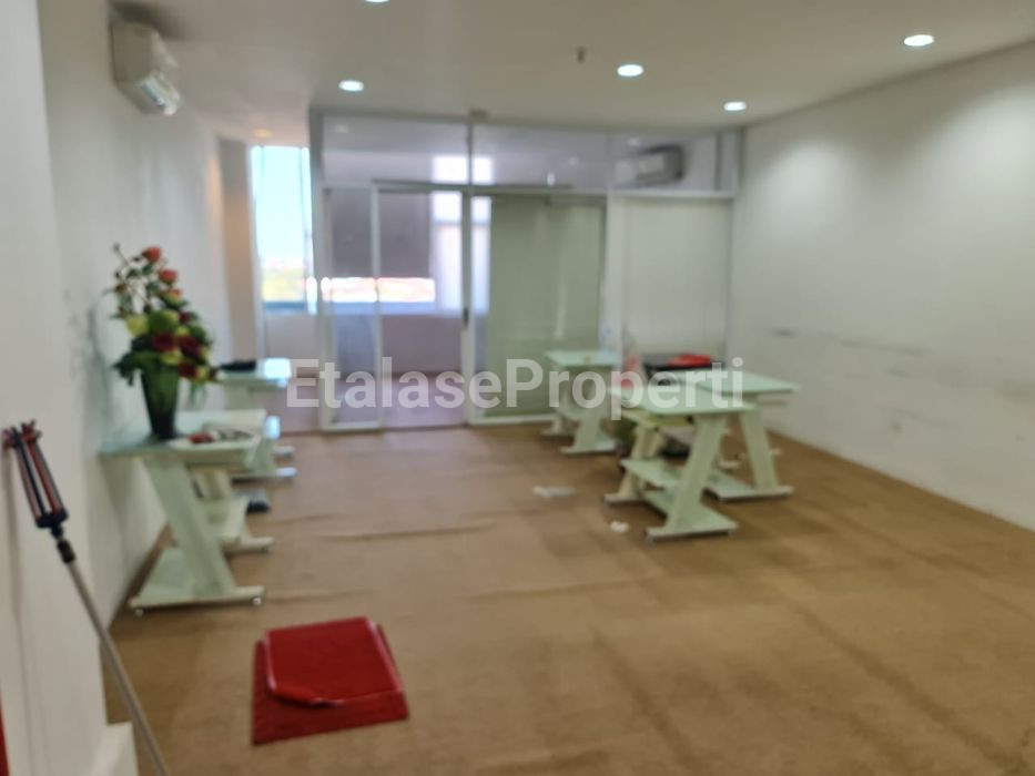 Foto properti JUAL  SPACE OFFICE  DI GEDUNG PERKANTORAN  SPAZIO-INTILAND, SURABAYA BARAT. 2