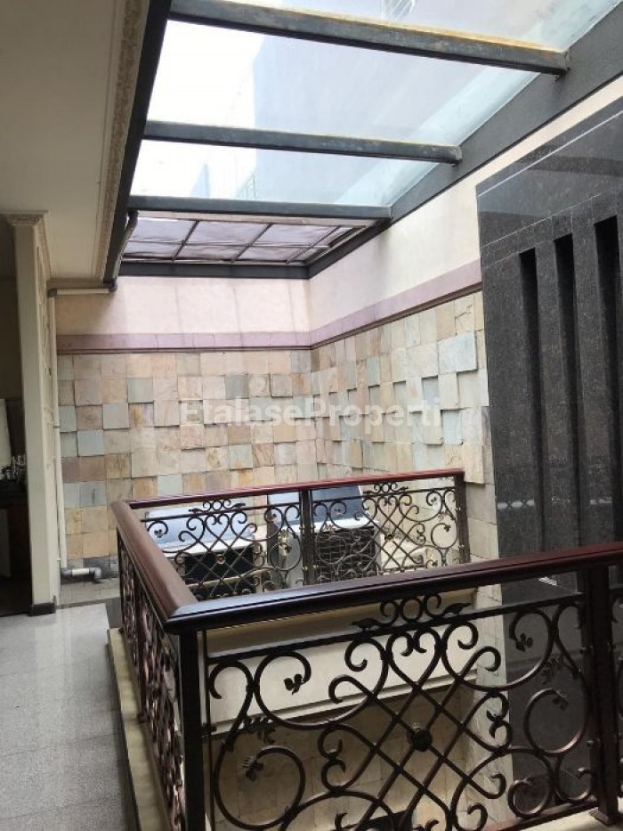 Foto properti Jual Rumah Lokasi Strategis Jln Kembar Gwalk Cck Utk Usaha, Kantor, Jl Puri Widya Kencana 2