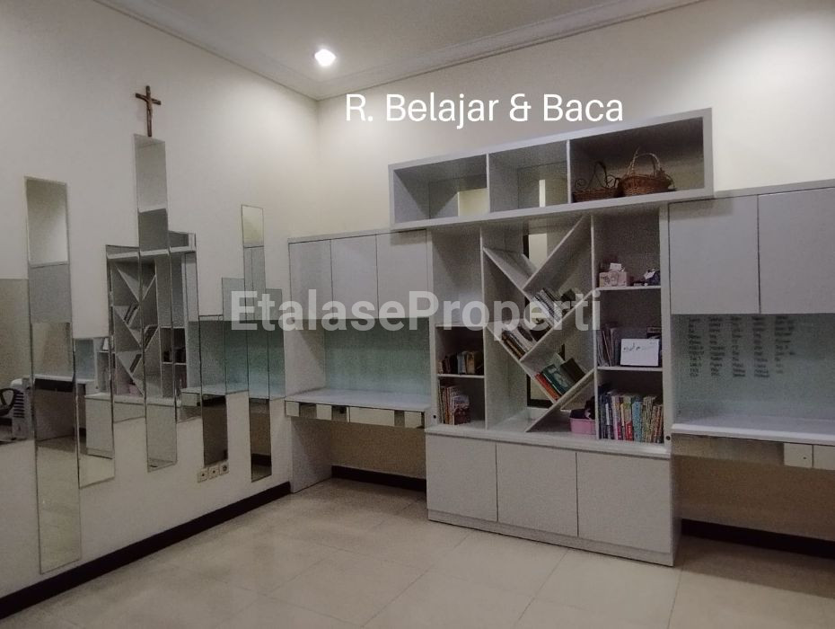 Foto properti DIJUAL Rumah Lokasi Elit Galaxi Bumi Permai 4
