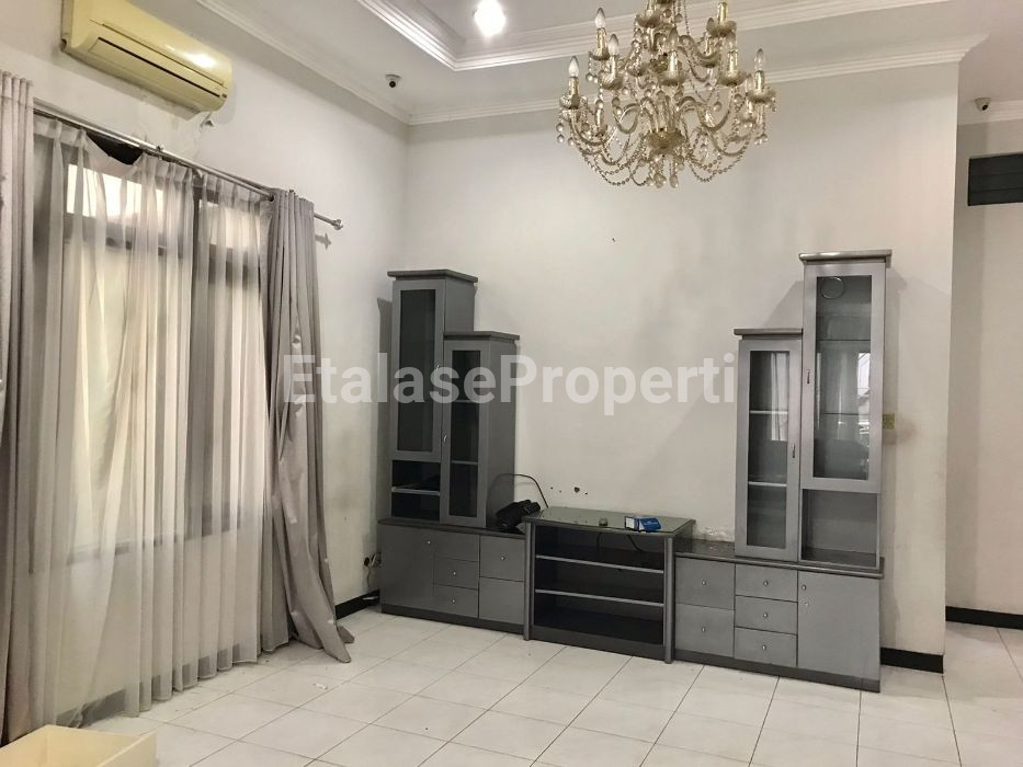 Foto properti Jual Segera Rumah Mulyosari Prima Utara 3