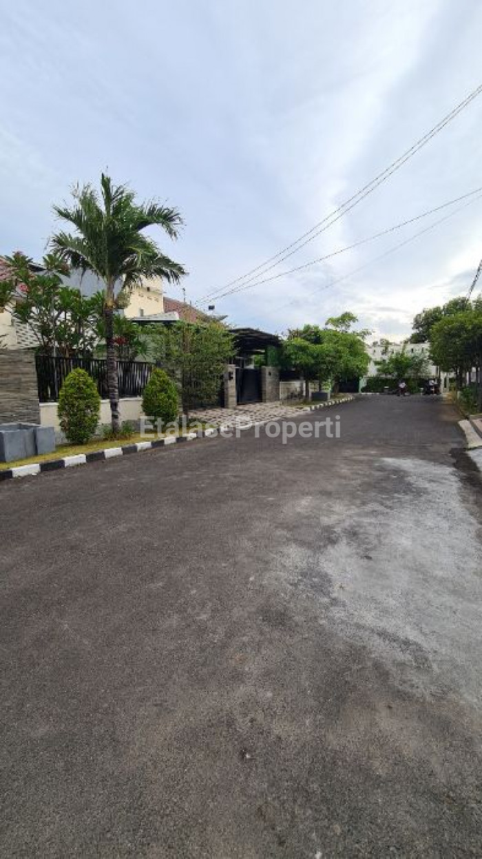 Foto properti Manyar Kartika Rumah Baru Gress 4