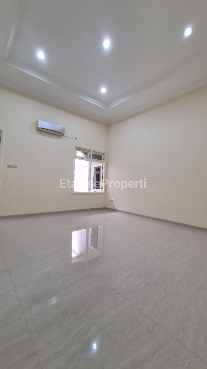 Foto properti Manyar Kartika Rumah Baru Gress 5