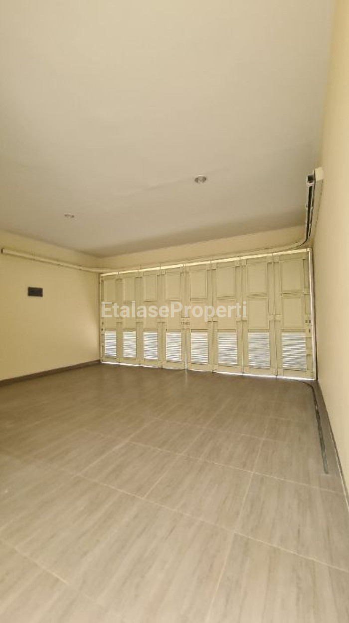 Foto properti Manyar Kartika Rumah Baru Gress 8