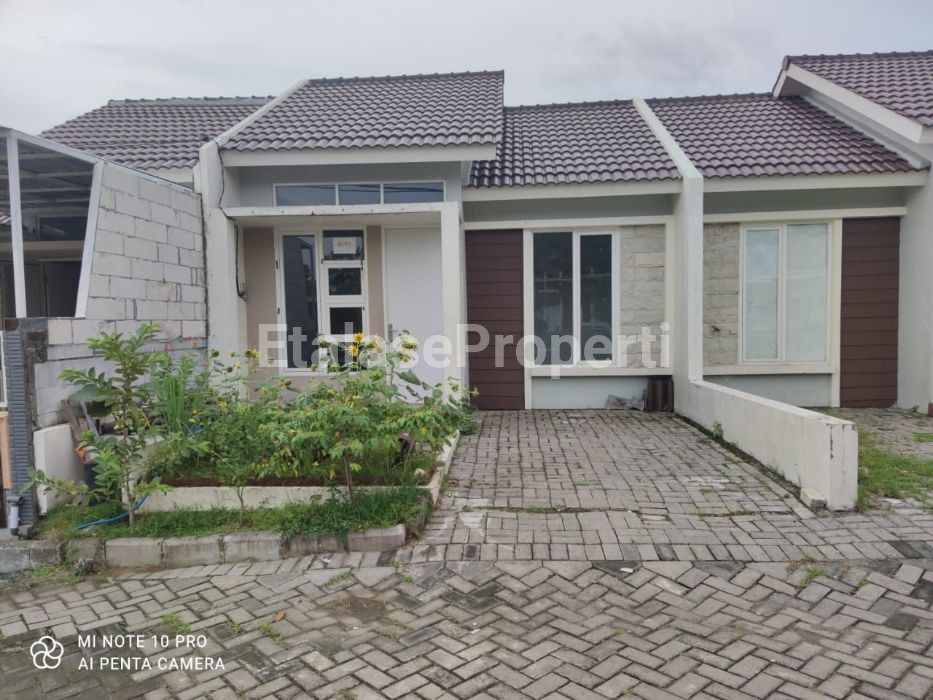 Foto properti Disewakan Rumah Di Barat Surabaya Murah Perumahan Jade Hamlet 1