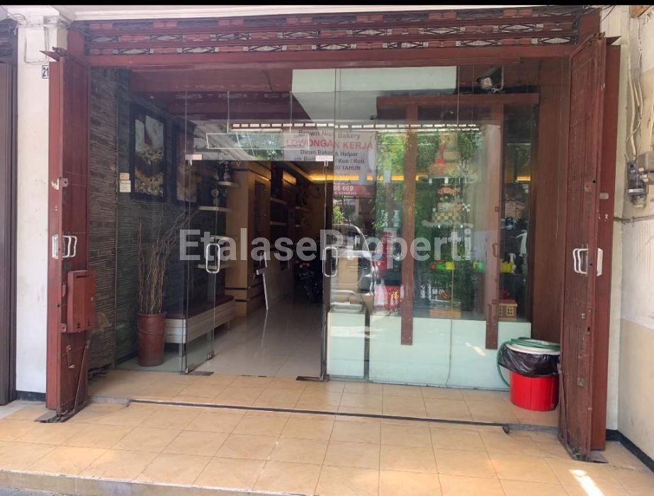 Foto properti Dijual Ruko Strategis 3 Lantai  Nol Jalan Raya  Ngagel Jaya 3