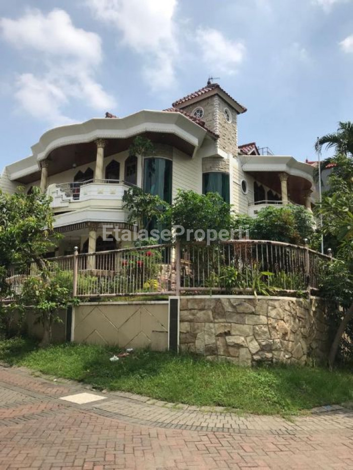 Foto properti RUMAH SIAP HUNI PURI WIDYA KENCANA, CITRALAND, SURABAYA BARAT 1