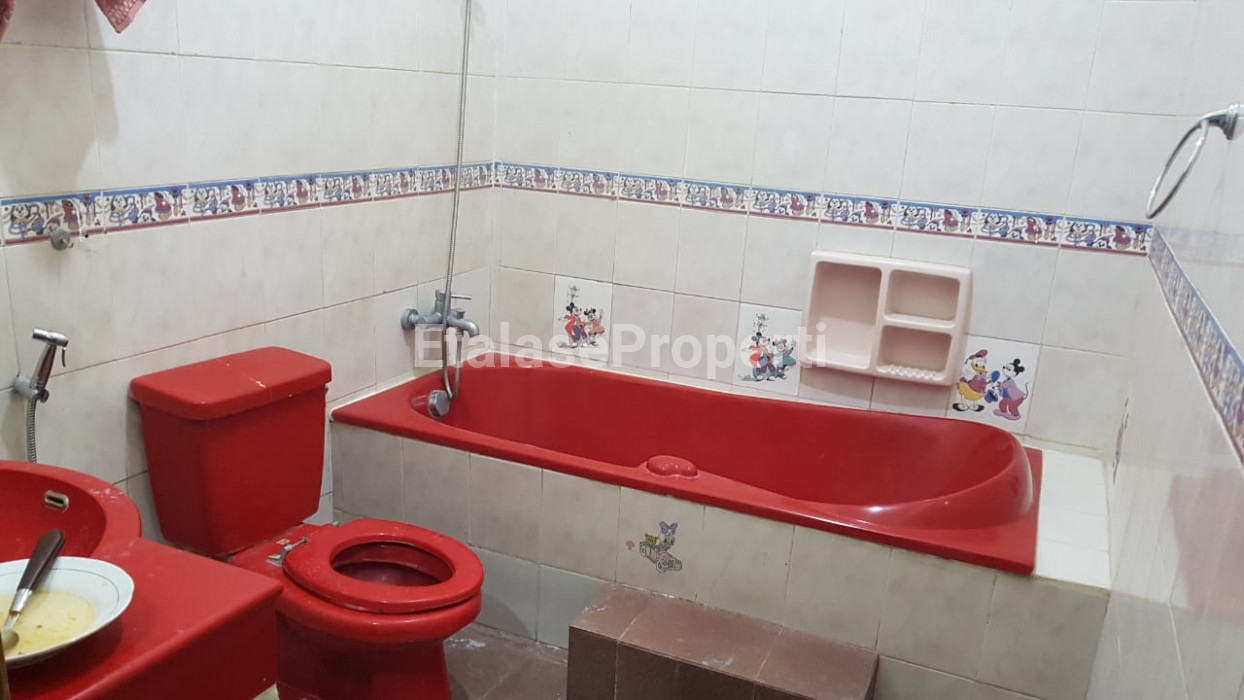 Foto properti RUMAH SIAP HUNI PURI WIDYA KENCANA, CITRALAND, SURABAYA BARAT 5