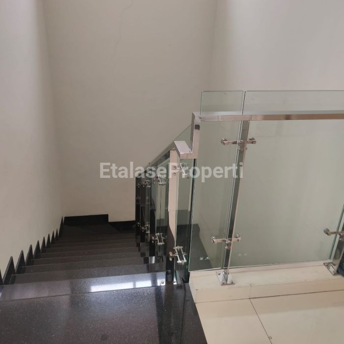 Foto properti Dijual Rumah Minimalis Villa Bukit Mas 4