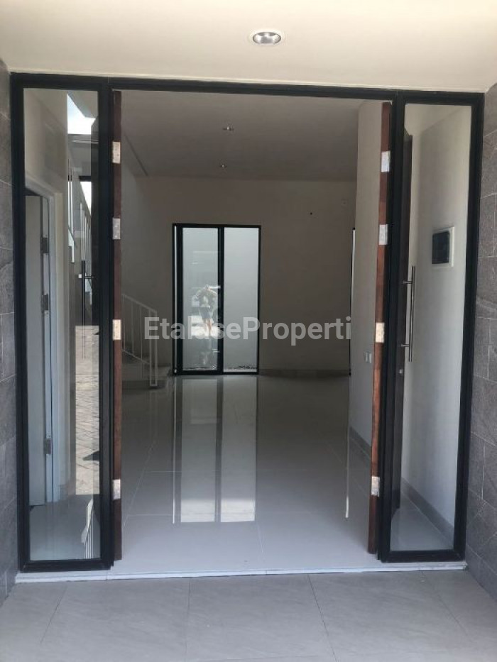 Foto properti Dijual Rumah Baru Gress Central Park Juanda Lokasi Strategis Dekat T1 Juanda, Toll Juanda, Waru 3
