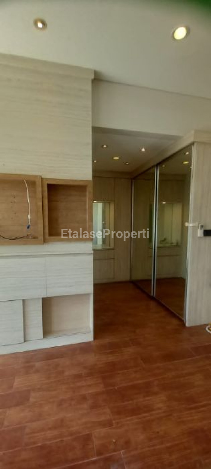 Foto properti Rumah Royal Residence Cluster Monticello Minimalis Siap Huni Di Surabaya Barat 1