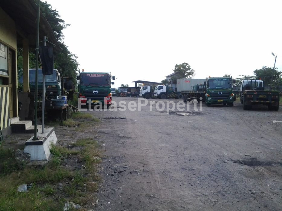 Foto properti Dijual Tanah Di Nol Jalan Raya Osowilangon 4
