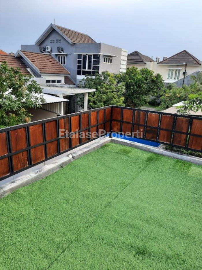 Foto properti Ada Rooftop! Dijual Cepat Rumah 2 Lantai Taman Rivera Regency Dekat UPN 8