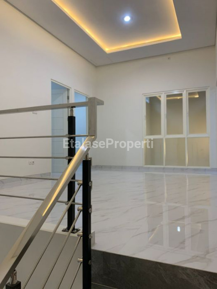 Foto properti Rumah Baru Gresss!!! Prapen Indah Dijual Harga Special 1