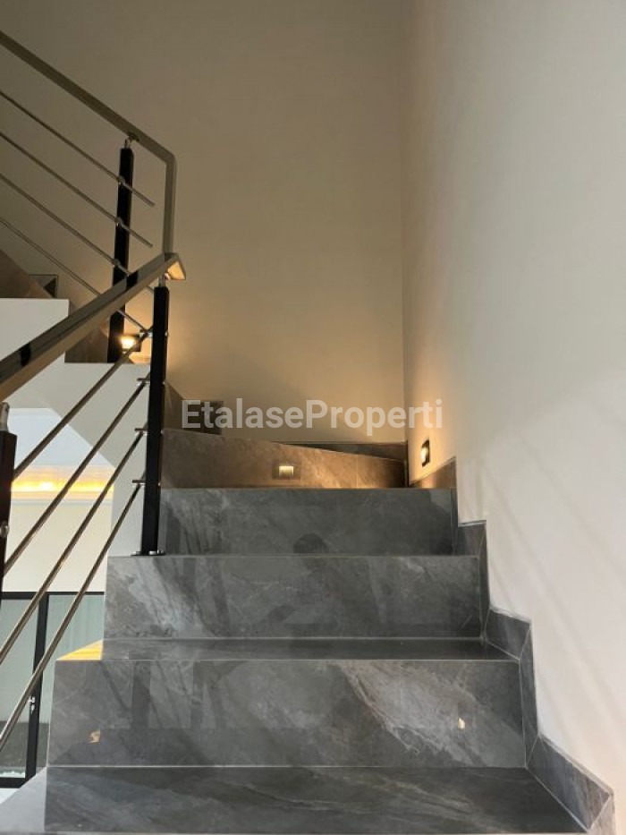 Foto properti Rumah Baru Gresss!!! Prapen Indah Dijual Harga Special 4