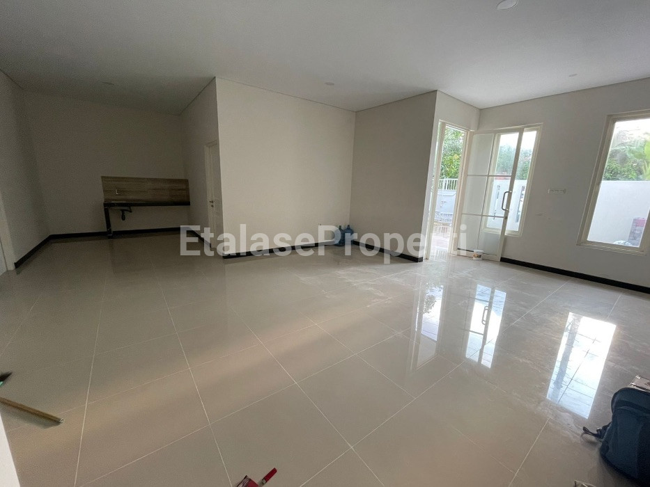 Foto properti Dijual Rumah Siap Huni  Tengger Kandangan , Manukan 2