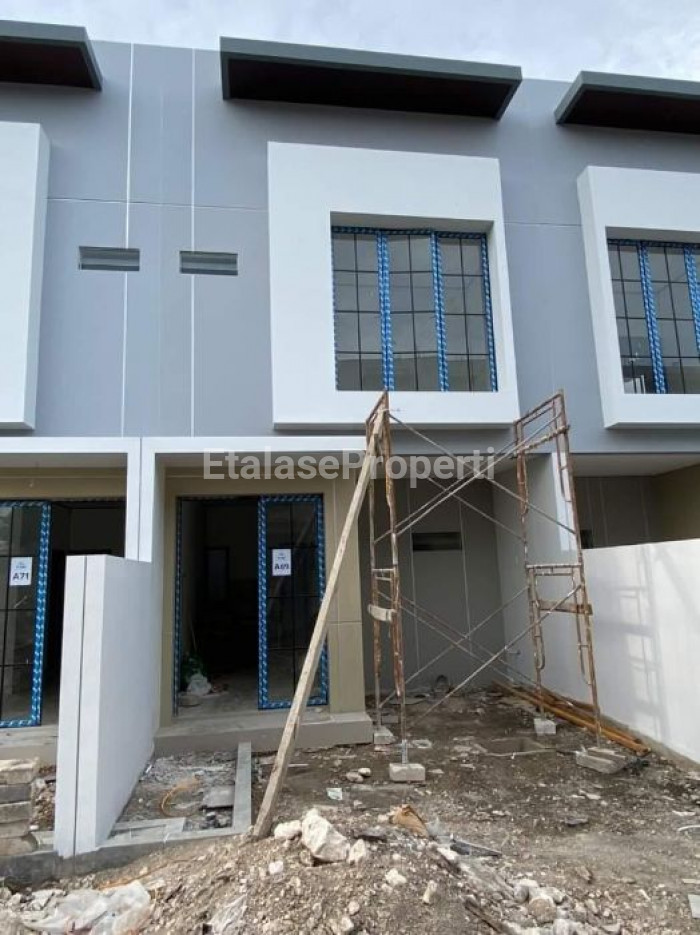Foto properti Dijual Rumah Baru Regency One Babatan Pantai 1