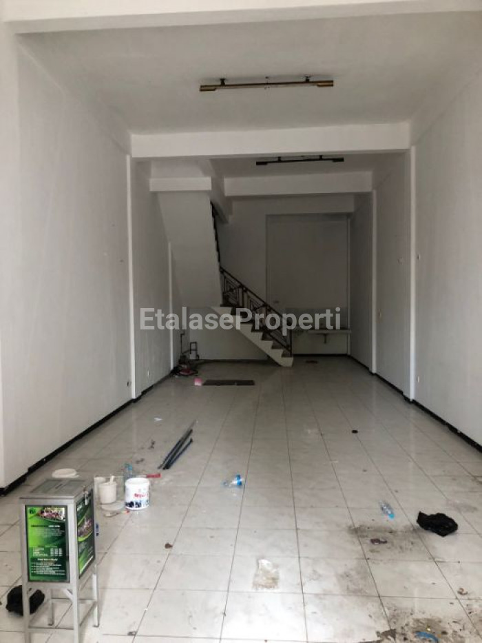 Foto properti Dijual Ruko 2,5 Lantai Di Klampis Semolo 6