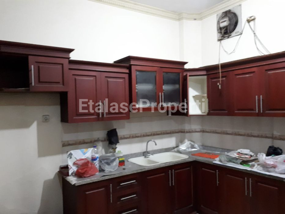 Foto properti Dijual Rumah Istimewa 4 Lantai Dengan Harga Istimewa 5