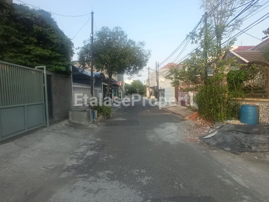 Foto properti Dijual Rumah 1 Lantai Taman Intan Nginden 2