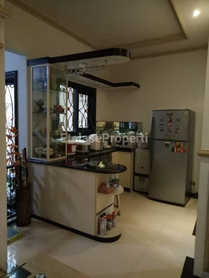 Foto properti Jual Cepat Rumah Di Pondok Tjandra Waru 2