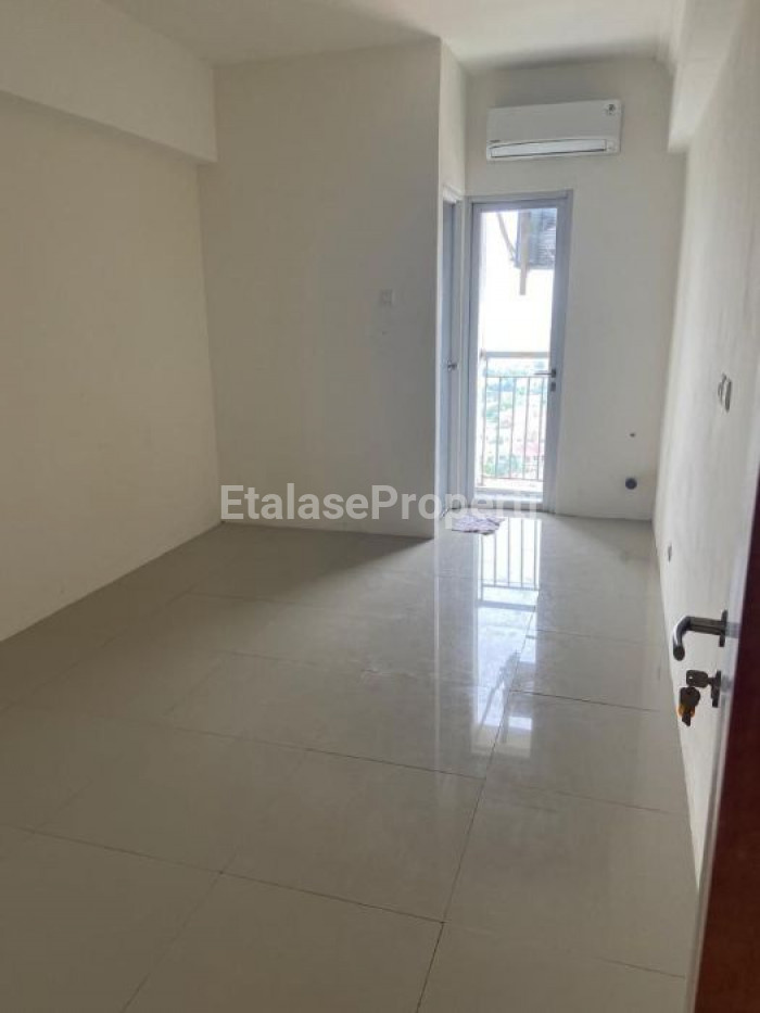 Foto properti Jual Cepat Apartemen Gunawangsa Merr Studio Kosongan View City 3