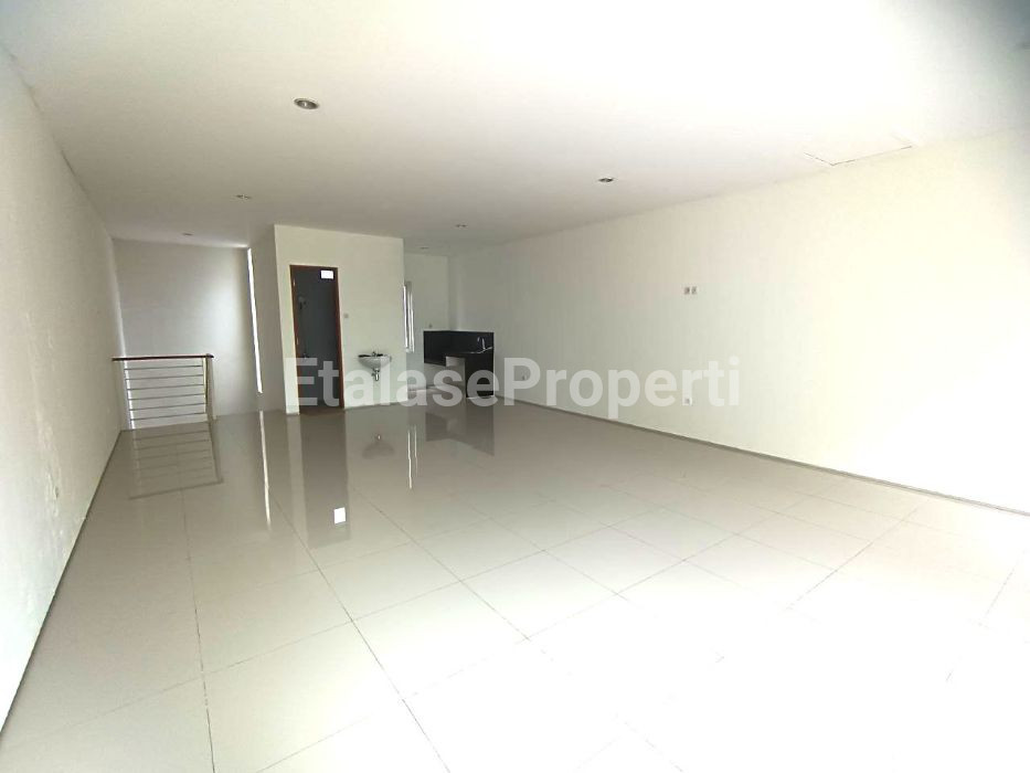 Foto properti Ruko BARU GRESS Blm Pernah Dipakai @Jambangan Town House 6