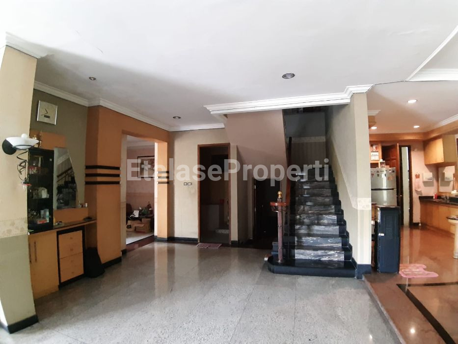 Foto properti Dijual Cepat Rumah Siap Huni Dharmahusada Regency 2