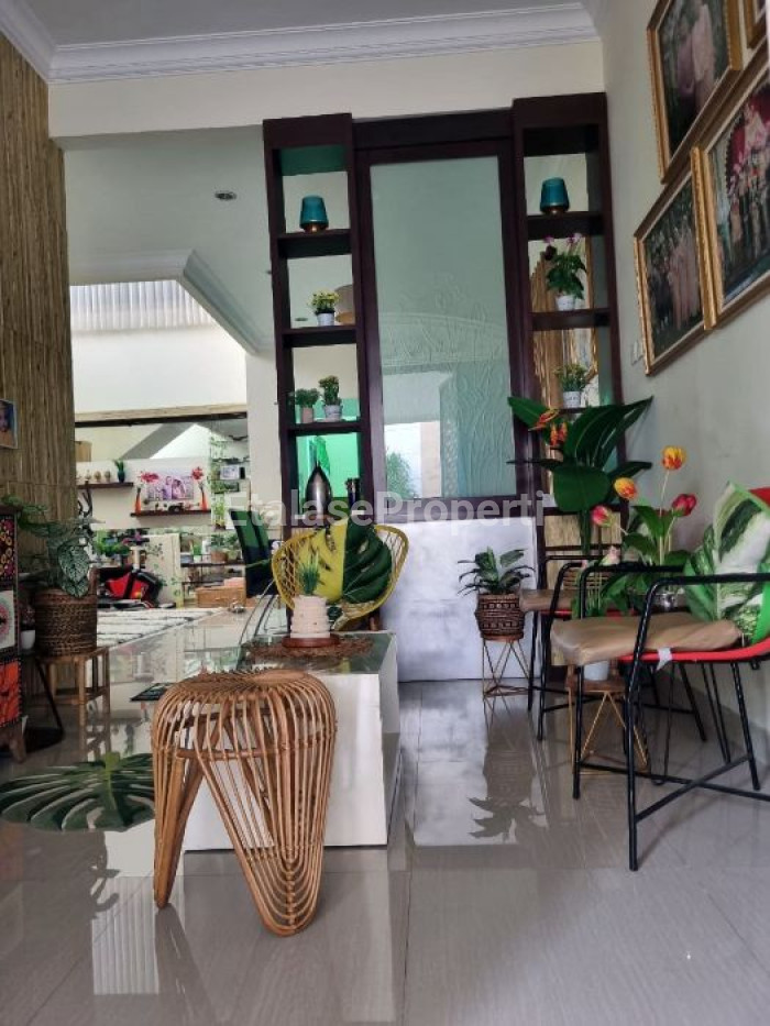 Foto properti Rumah Wisata Bukit Mas I Cluster Alexandria Semi Furnish Strategis Area Surabaya Barat 4