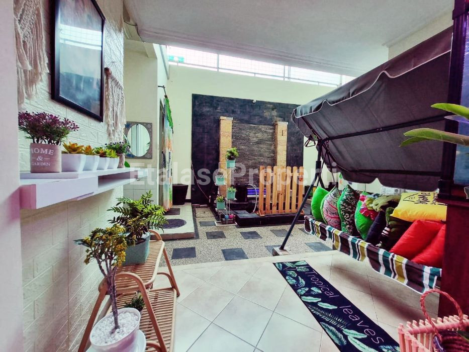 Foto properti Rumah Wisata Bukit Mas I Cluster Alexandria Semi Furnish Strategis Area Surabaya Barat 2