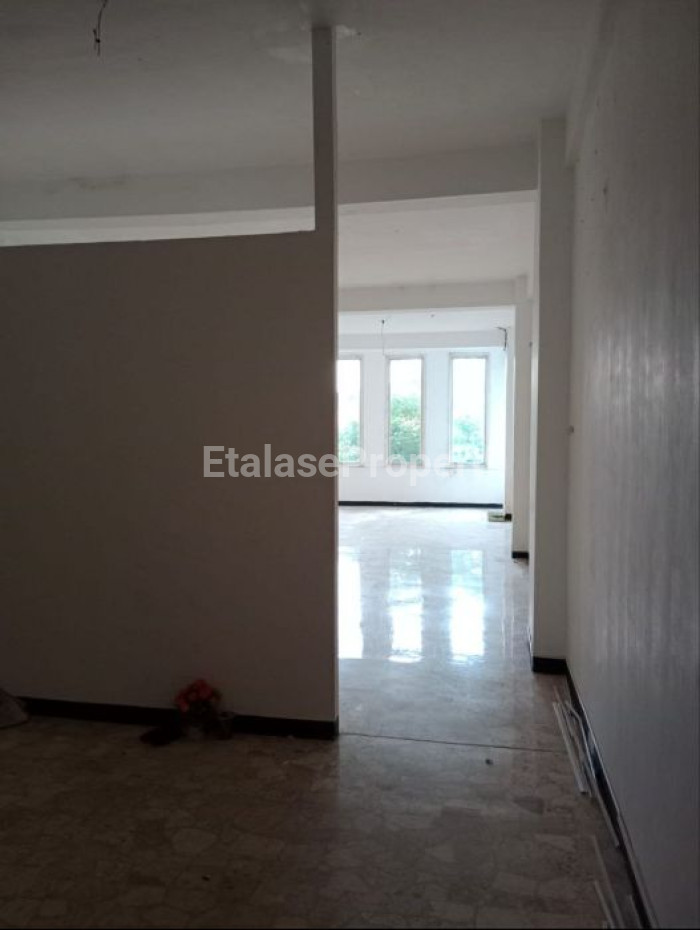 Foto properti Disewakan Ruko 4 Lantai Pusat Kota Jalan Karimun Jawa Depan RS Siloam 3