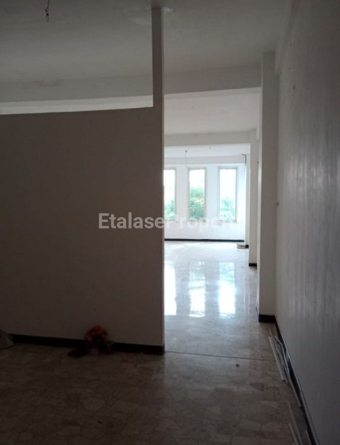 Foto properti Disewakan Ruko 4 Lantai Pusat Kota Jalan Karimun Jawa Depan RS Siloam 7