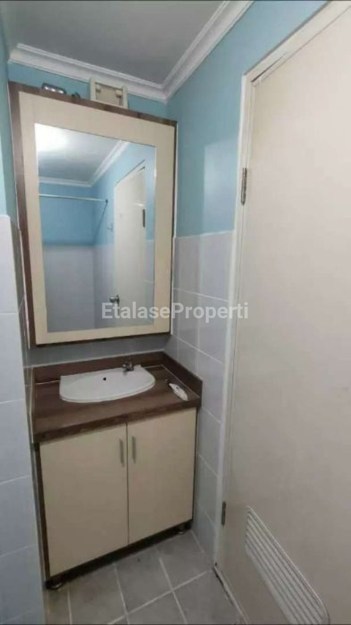 Foto properti Jual Cepat Apartemen Puncak Dharmahusada Studio Full Furnish 4