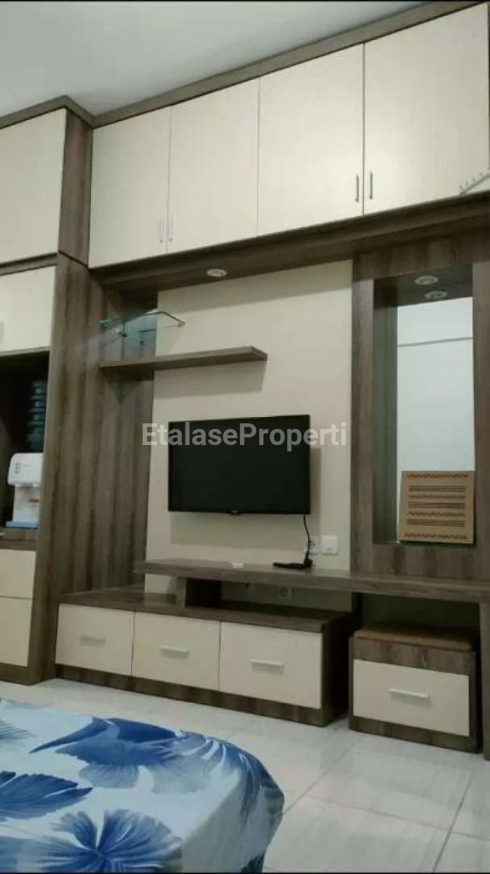 Foto properti Jual Cepat Apartemen Puncak Dharmahusada Studio Full Furnish 6