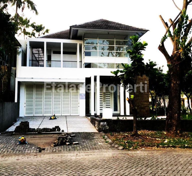 Foto properti Dijual Rumah Diamond Hill Citraland 1