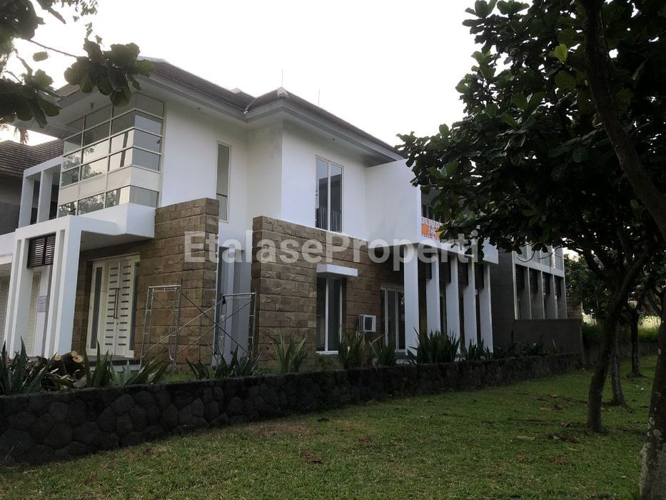 Foto properti Dijual Rumah Diamond Hill Citraland 2