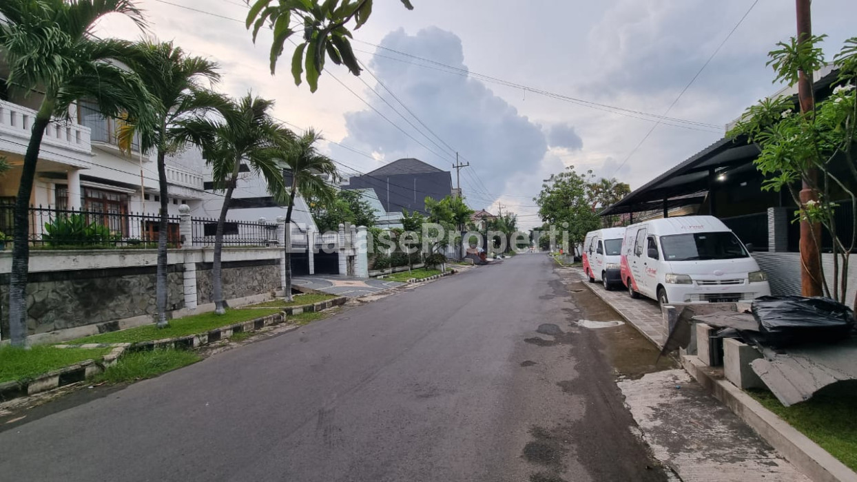 Foto properti Jarang Ada Dijual Margorejo Indah Blok A 2