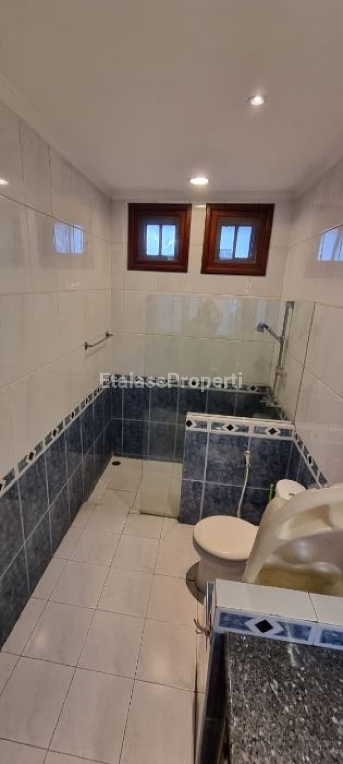 Foto properti Jarang Ada Dijual Margorejo Indah Blok A 4